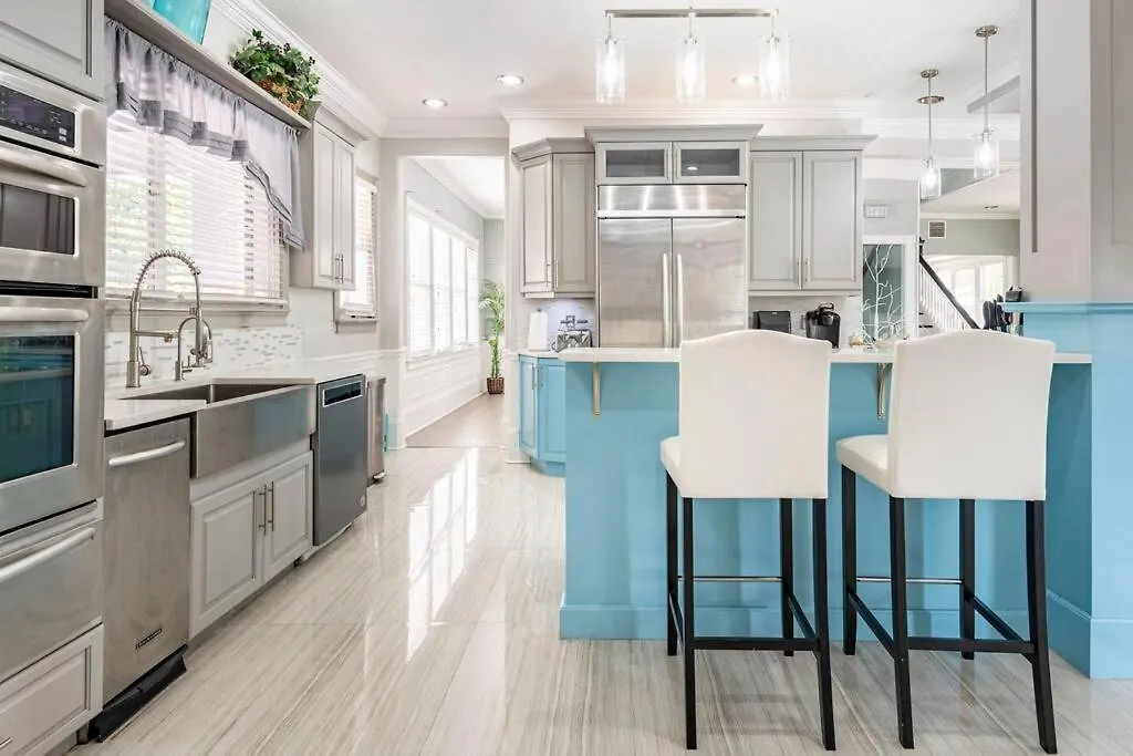 Luxury 6000 Sqft Mansion In Downtown Orlando Sleeps 14 Villa