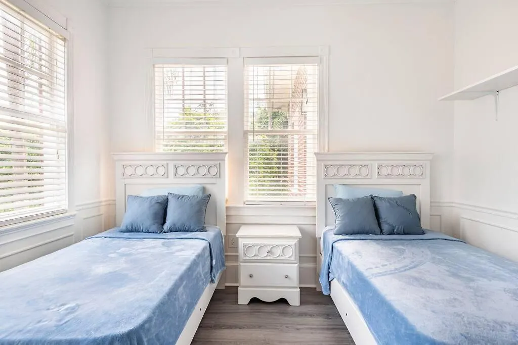 Luxury 6000 Sqft Mansion In Downtown Orlando Sleeps 14 Villa